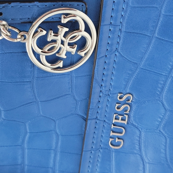 Bright blue Guess Purse, - Picture 2 of 12